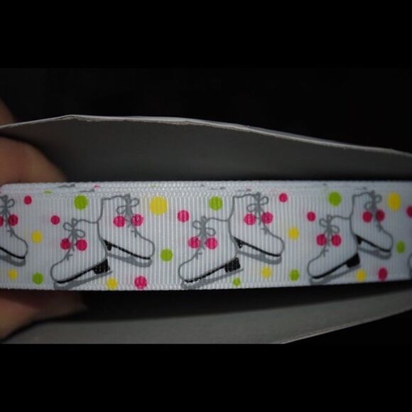 Grosgrain Ribbon 7/8” 5 yards 5/$20 Christmas Winter ice skates snow skating NEW - Picture 5 of 7